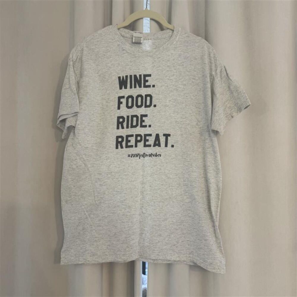 Disney World Epcot Food & Wine Festival 2017 "Ride. Repeat." Tee - Size M